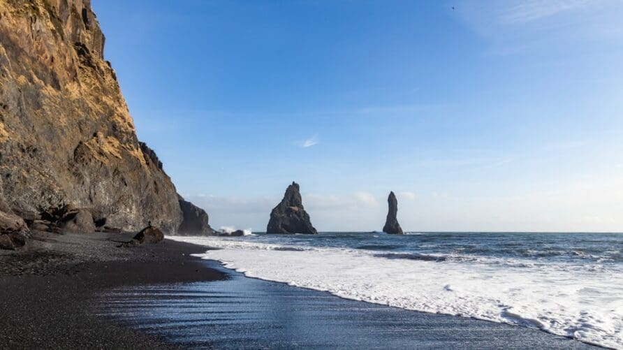 Exploring the Black Sand Beach of Reynisfjara: Safety Tips & Best Views